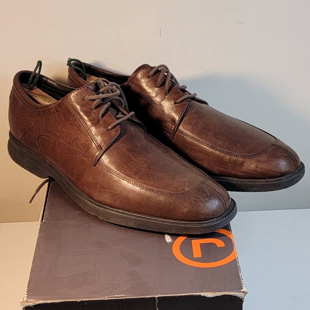ROCKPORT SPLIT TOE DERBY (SIZE 12)